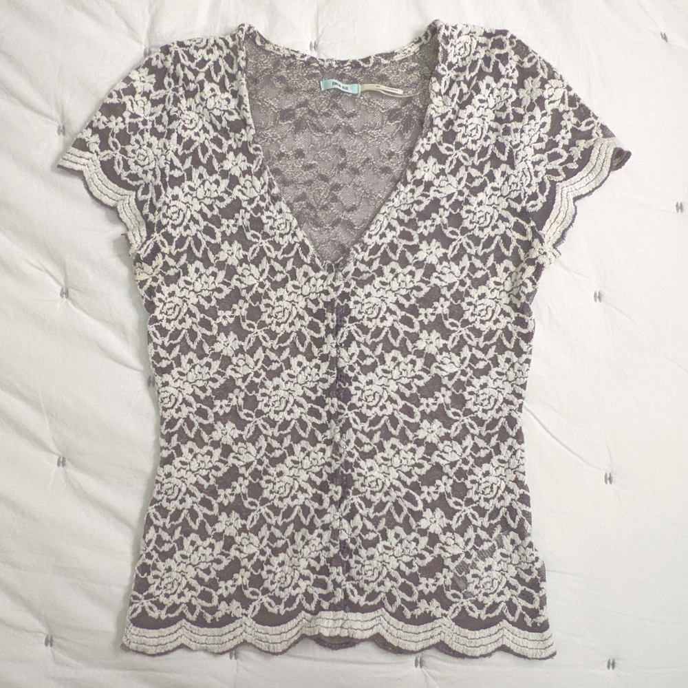 Kimchi Blue lace top scalloped shirt button mesh